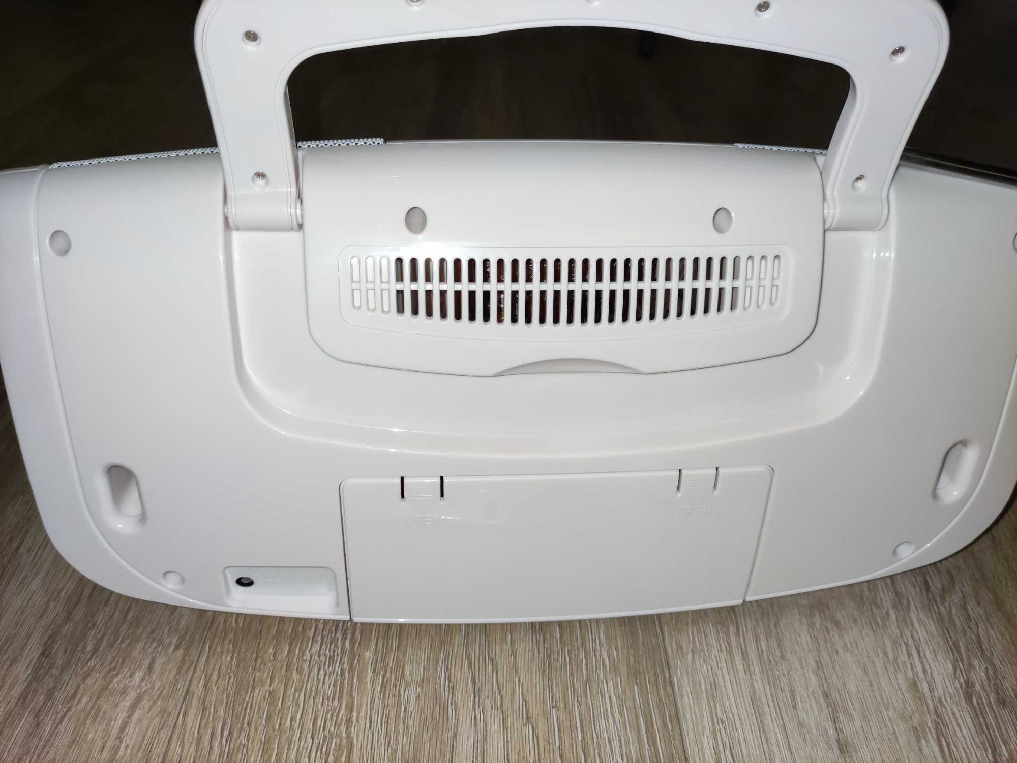 Stacja dokująca Medion MD 82041 – radio, AUX, iPod/iPhone