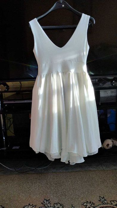 Нарядное платье, молочного цвета, трикотаж и шифон. 44-46р.