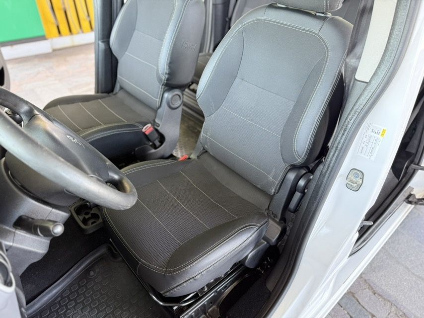 Продам Peugeot Partner Tepee 1.6HDi MT Официал 2016