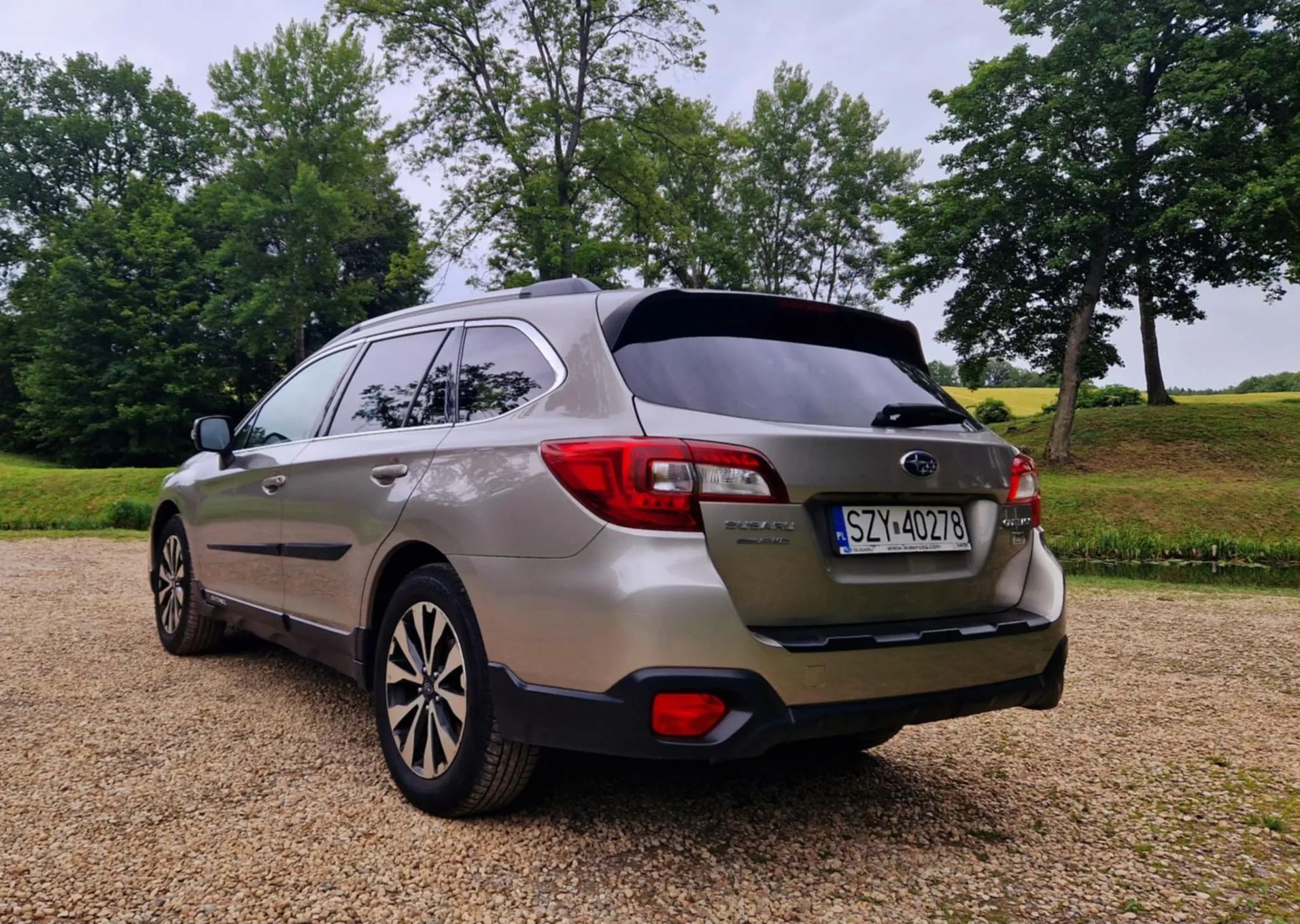 Subaru Outback Subaru Outback V Exclusive z CarPlay i Android Auto.