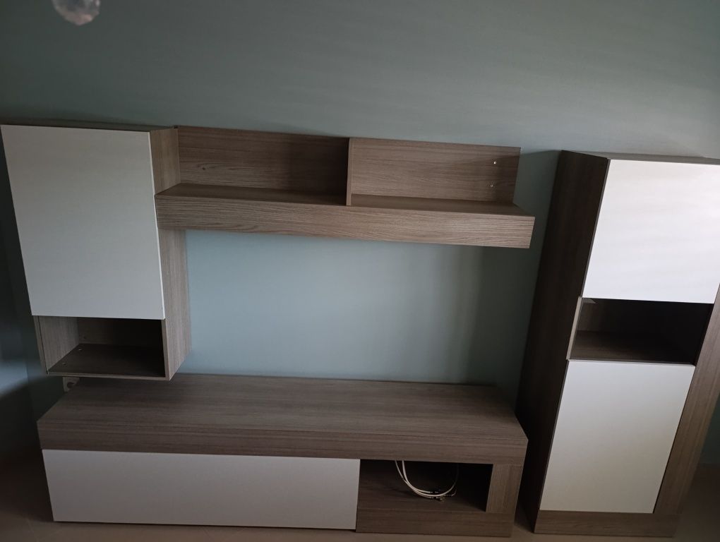 Aparador mais mesa de sala