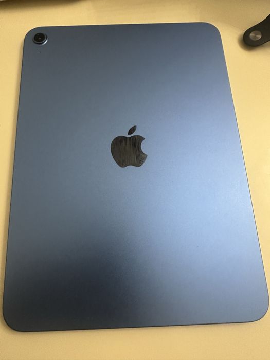 iPad 11 128gb 2025 батарея 6 циклів