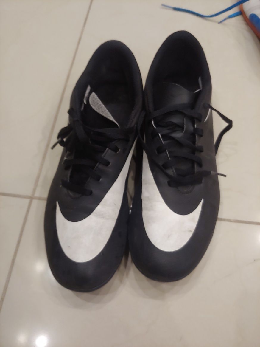 Korki nike buty piłkarskie