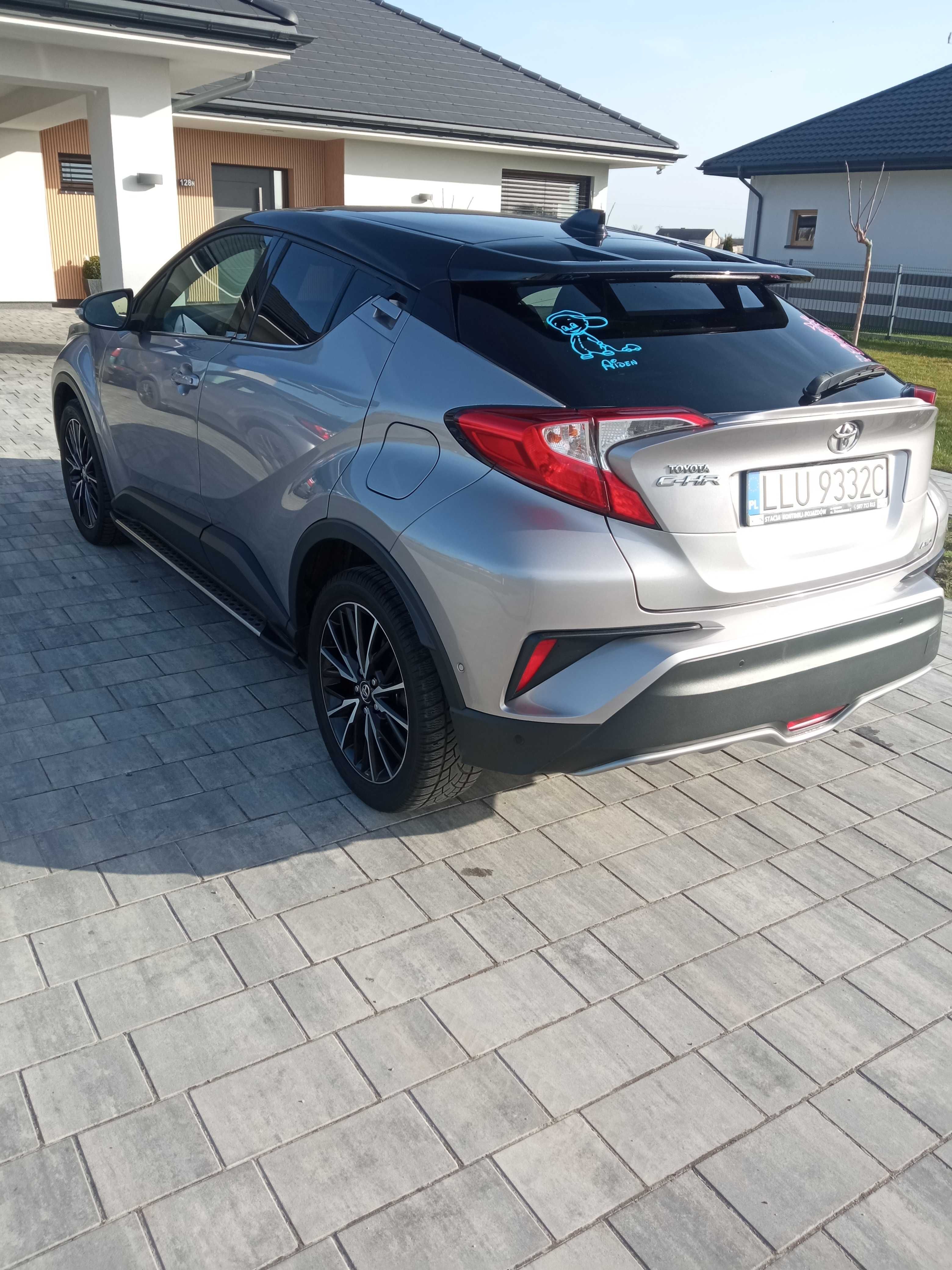 TOYOTA C-HR napęd 4x4 1,2 turbo full opcja super stan SZWAJCAR