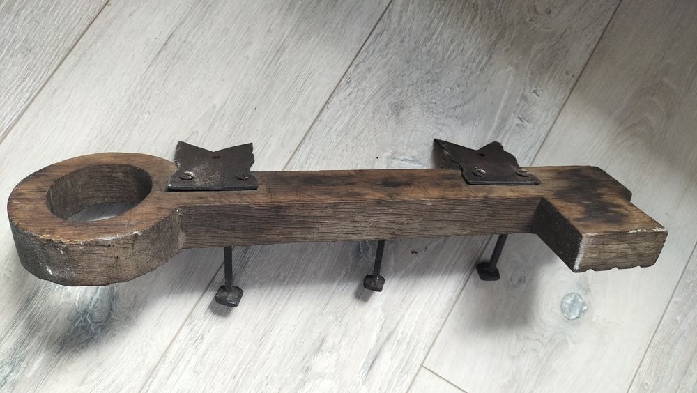 Vintage stary duży wieszak Klucz z gwoździami