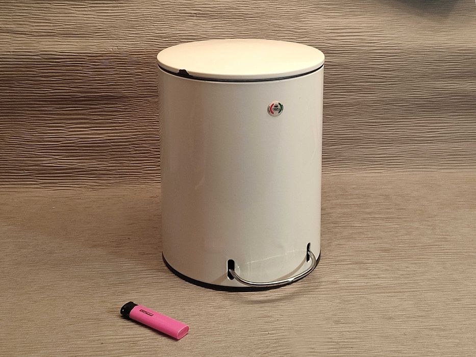 Урна с педалью 12л