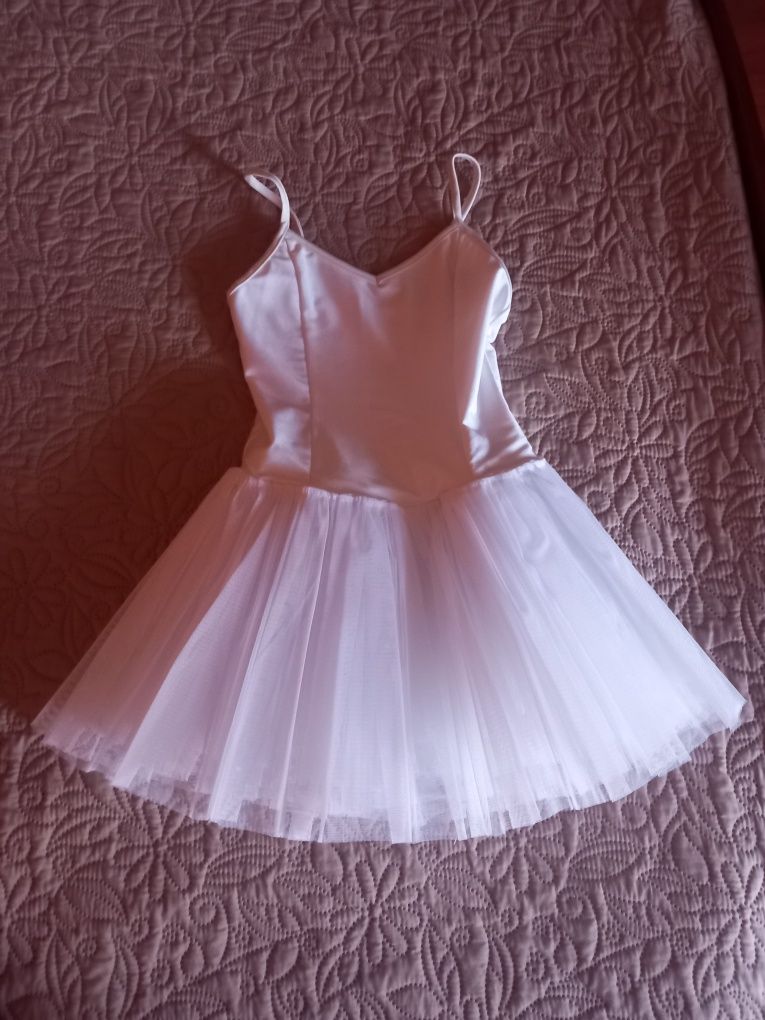 Tutu ballet em bom estado