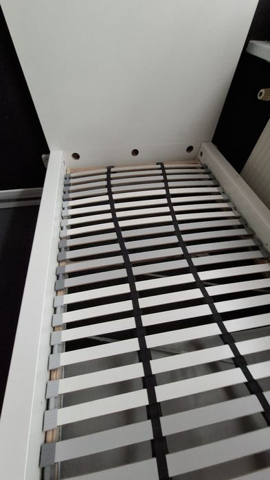 Sprzedam  łóżko IKEA MALM