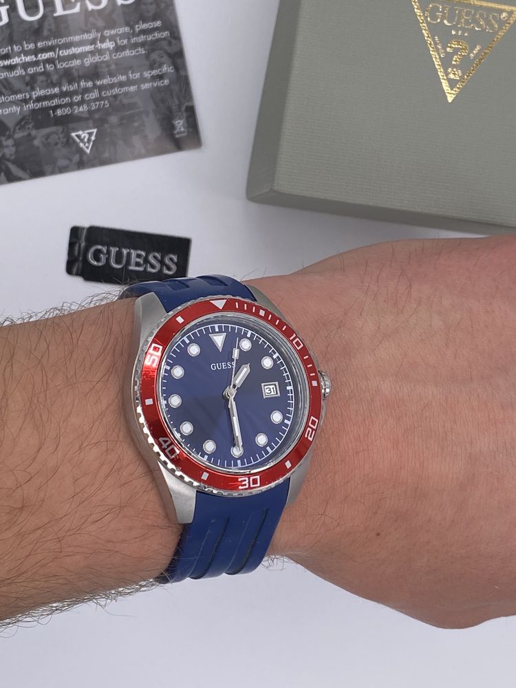 Zegarek męski Guess Crew srebrny na silikonowym pasku sportowy U1109G2