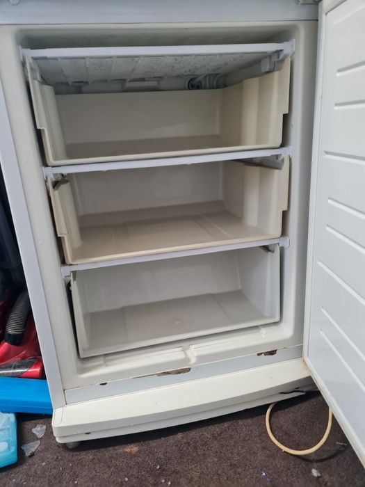 Продам робочий холодильник ATLANT  2 Compressors
