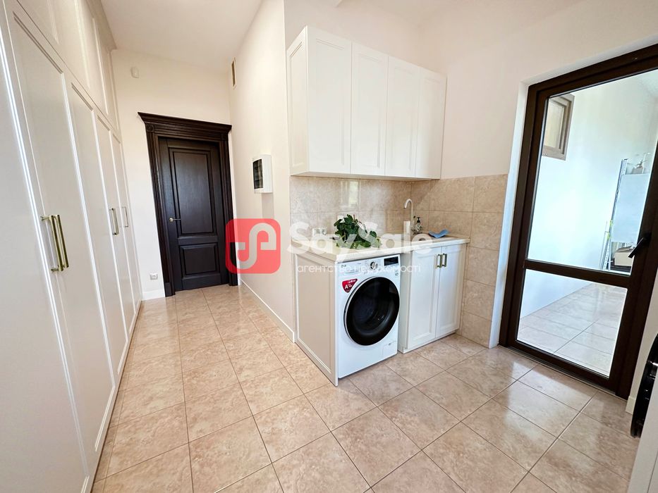 Продам будинок 460м2, 8 сот в селі Гатне, Мегамаркет, Одеський напрям