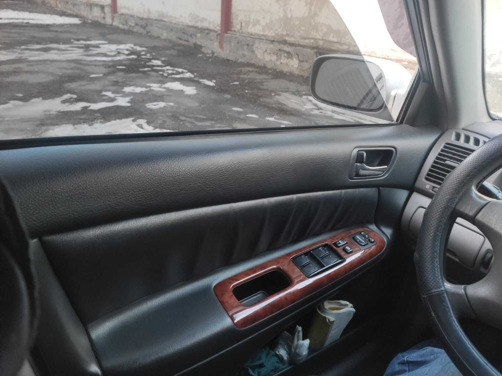 Продам Toyota Camry