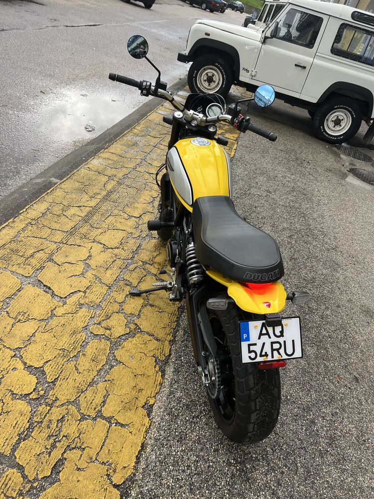 Ducati Scrambler Icon 800