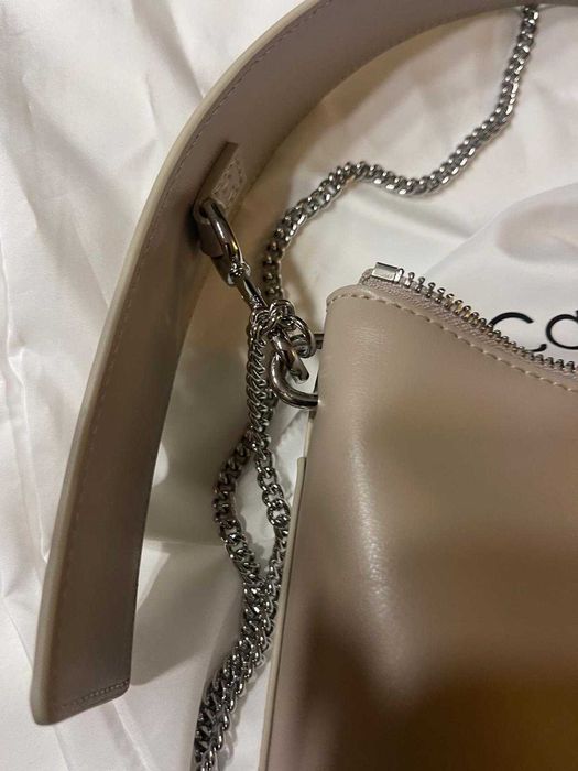 Calvin Klein | Mala nova | Cor branco-creme | Nova