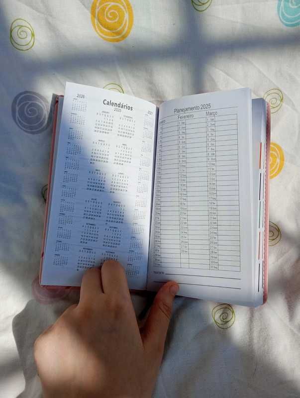 Agenda em várias línguas