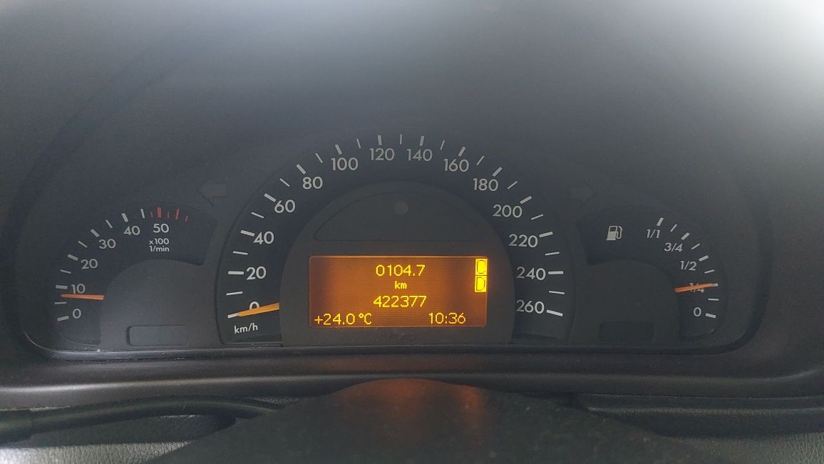 Mercedes-Benz C-Class Elegance 2003 W203 220CDI Автомат