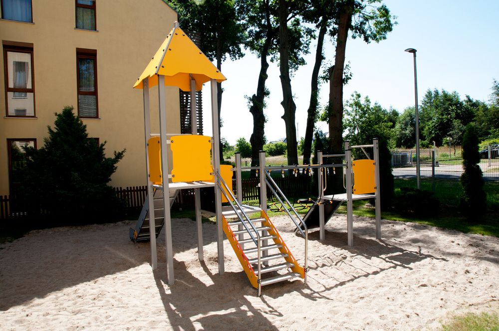 REWAL apartament nr. 103 z ogródkiem 2 pokojowy - 150 metrów do morza