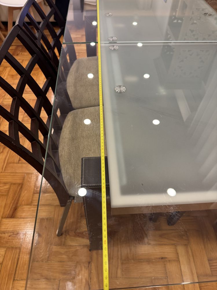 Mesa de vidro extensivel + 4 cadeiras