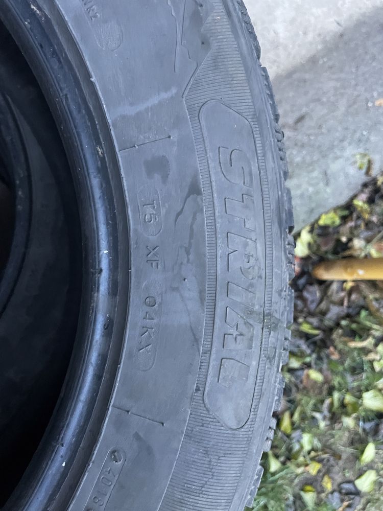 Продам шини комплект 235/60 R18