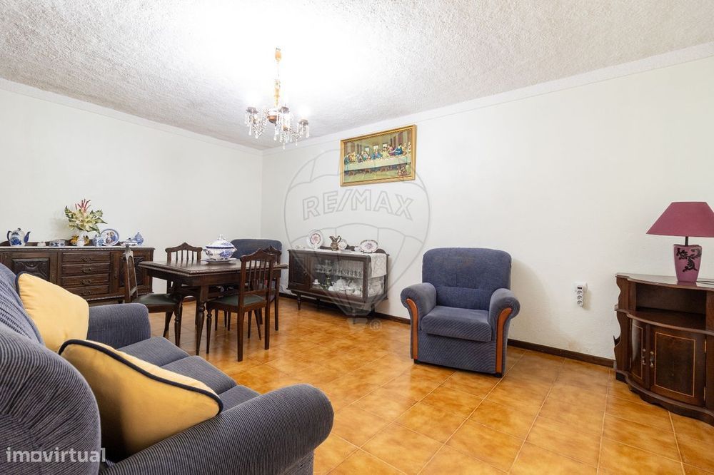 Moradia T2 para venda