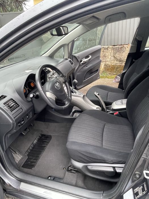 Toyota Auris 1.4 D4D Caixa Automática