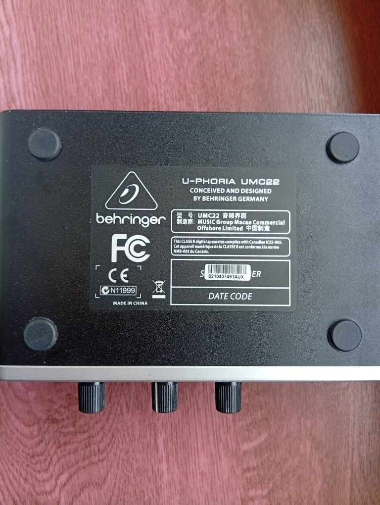 Behringer U-Phoria UMC 22 interfejs USB