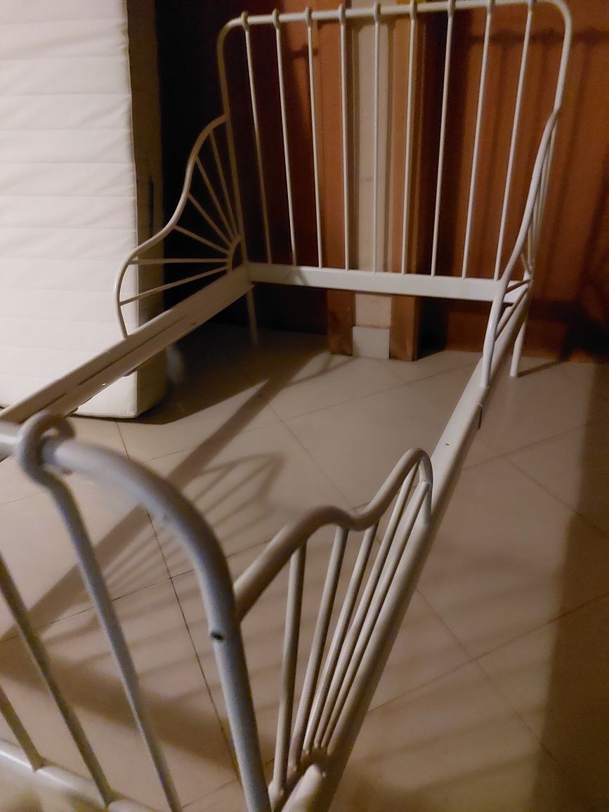 Cama extensível de criança com colchão
