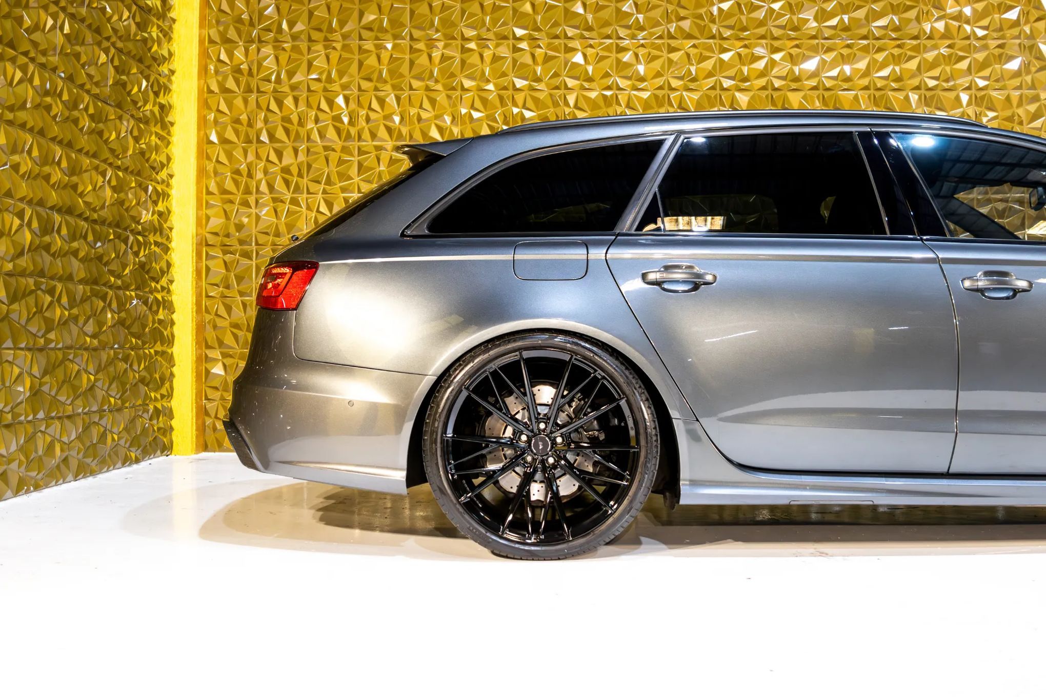 Audi RS6 Avant 4.0 TFSi quattro Tiptronic
