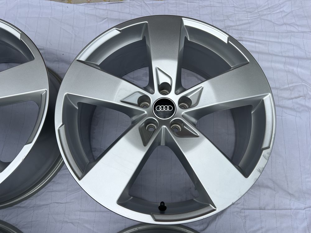 AUDI r20 5x112 A6 (Allroad, S6, L), S4, A8 S8, R8, Q4 e-tron Q5 e-tron