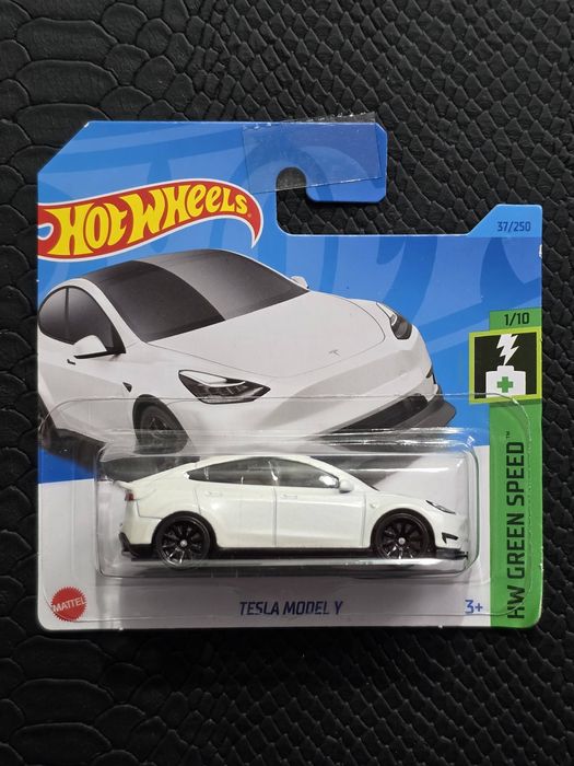 Tesla Model Y Hot Wheels
