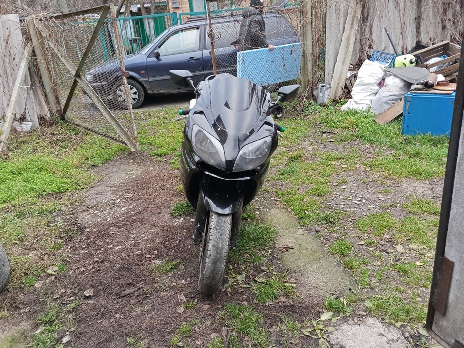 Продам Kawasaki zx9r