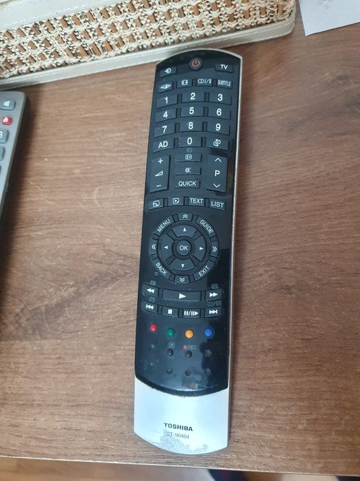 Telewizor toshiba 32 cale model 32RL933