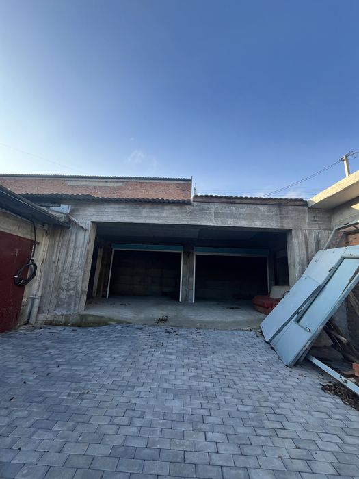 Оренда гаража Виставка 200 грн за кв. метр