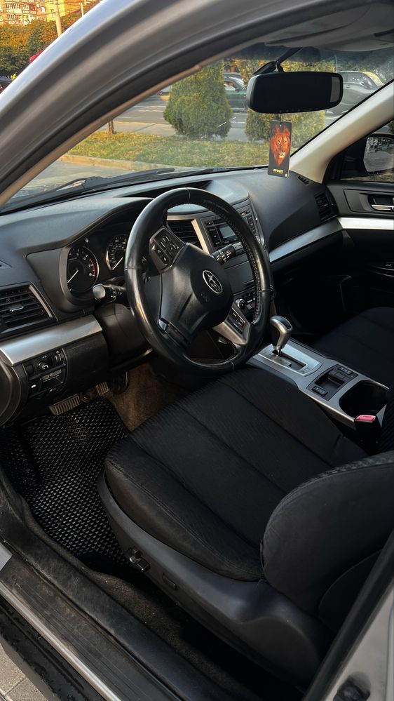 Subaru Outback 2012
