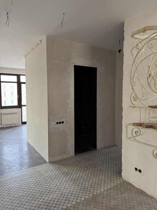 Продаж 4-кімн., 950$/кв.м, Центр 10хв, Власна Тераса! КРАЩА ІНВЕСТИЦІЯ