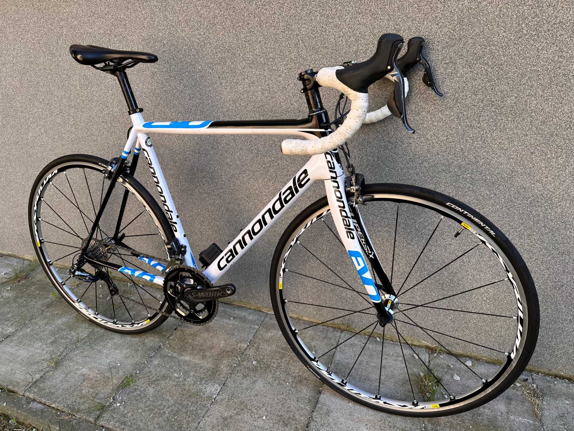 Superlekki CANNONDALE SUPERSIX EVO Carbon Ultegra DI2 11S 58cm