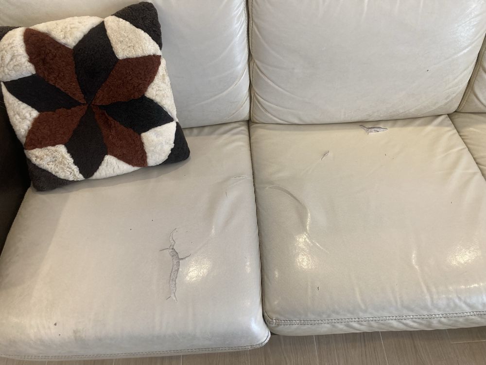 Sofá de 3 lugares e chaise longue