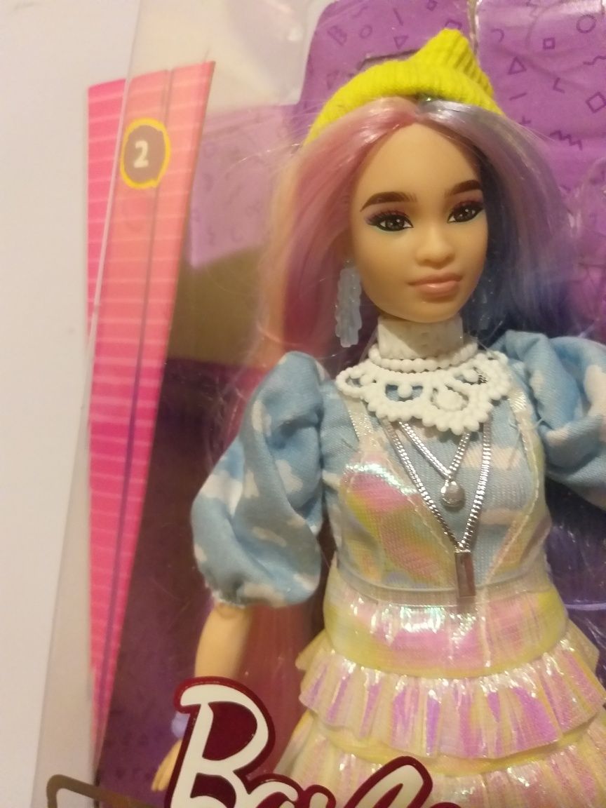 Lalka Barbie EXTRA Mattel NOWA