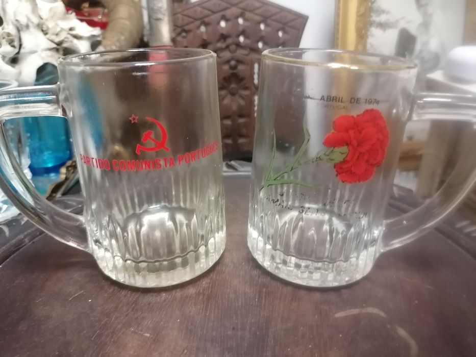 Conjunto de 2 canecas comemorativas, "Partido Comunista Português