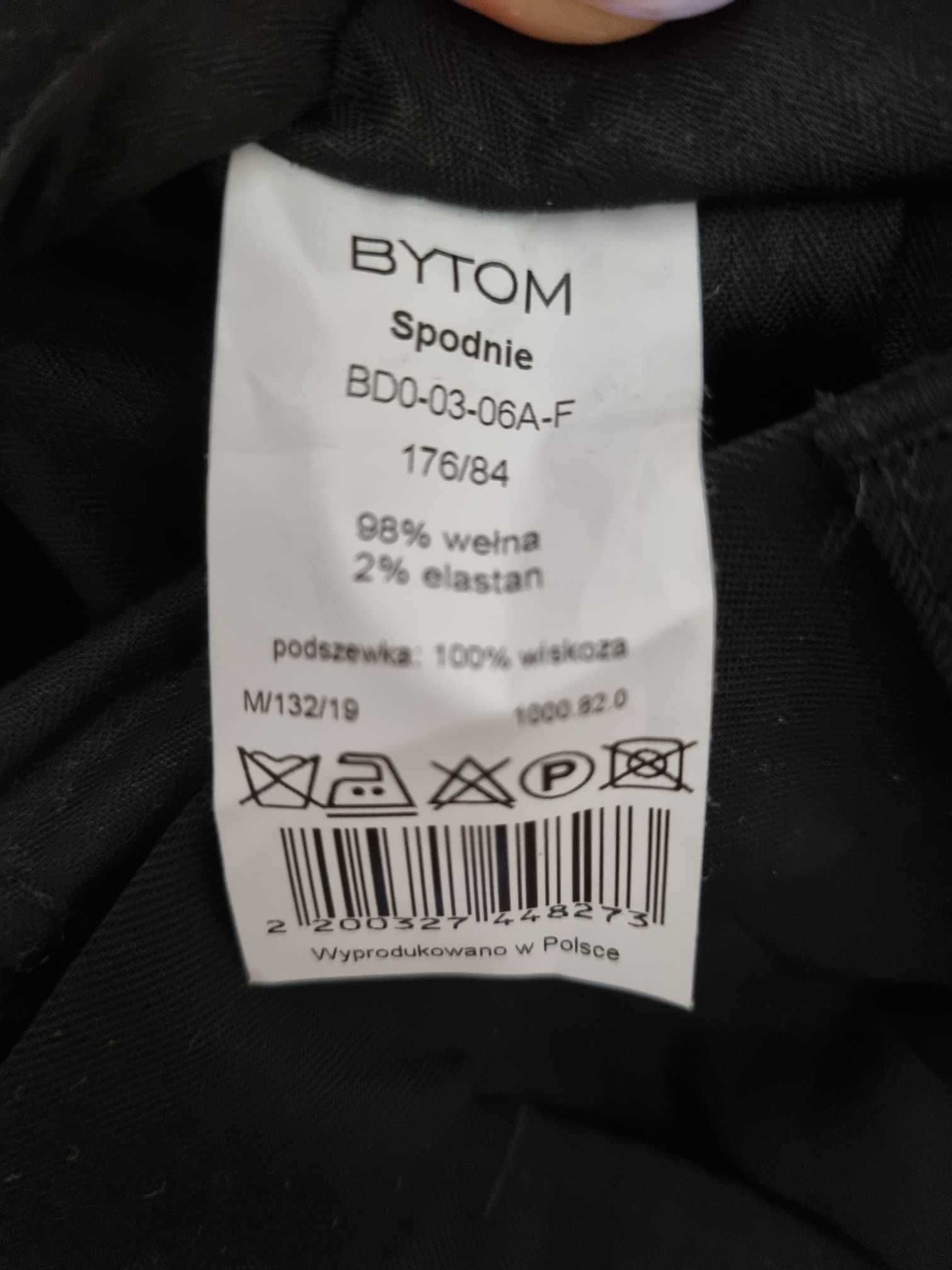 garnitur i koszula BYTOM