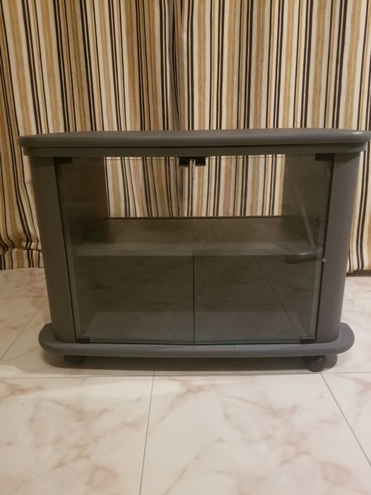 Móvel TV com base rotativa na cor cinza