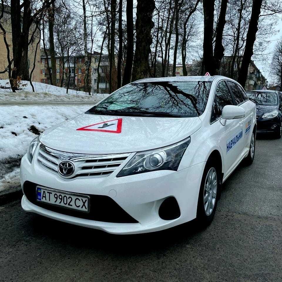 Автошкола EasyDrive. Львів.