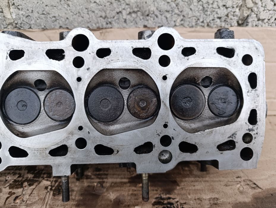Гбц головка 2.2 Benzin Audi 100 Ауді 035103373AD