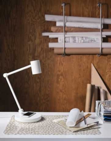 IKEA NYMANE Lampka biurkowa z ładowarka INDUKCYJNA port USB BIAŁY