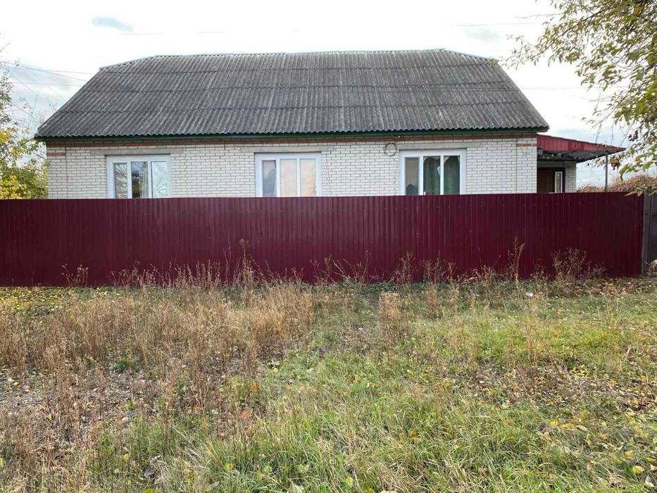 продаєтся будинок