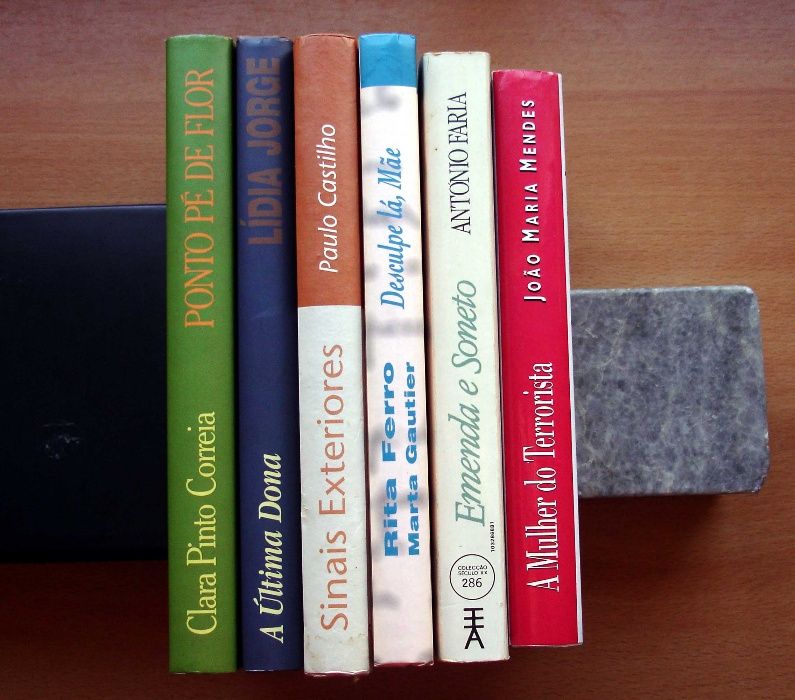 Montra de literatura portuguesa