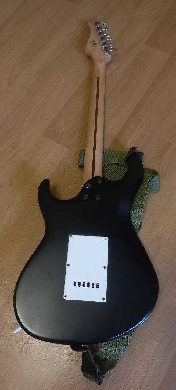 Гітара Cort.G110. Stratocaster. + Комбопідсилювач Cort mx15