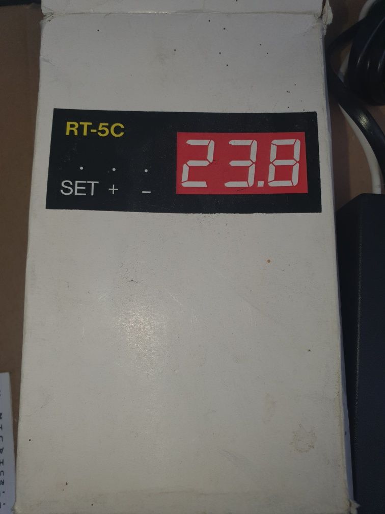 Regulator temperatury rt-5c