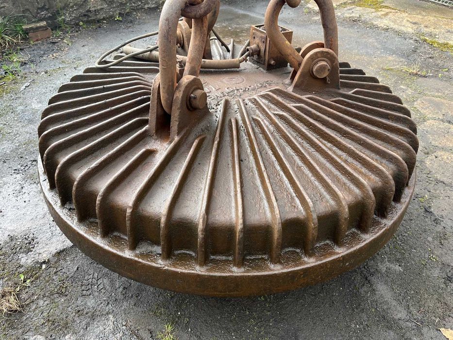 Elektromagnes fi 1560mm, magnes do złomu, chwytak magnetyczny, 2460kg