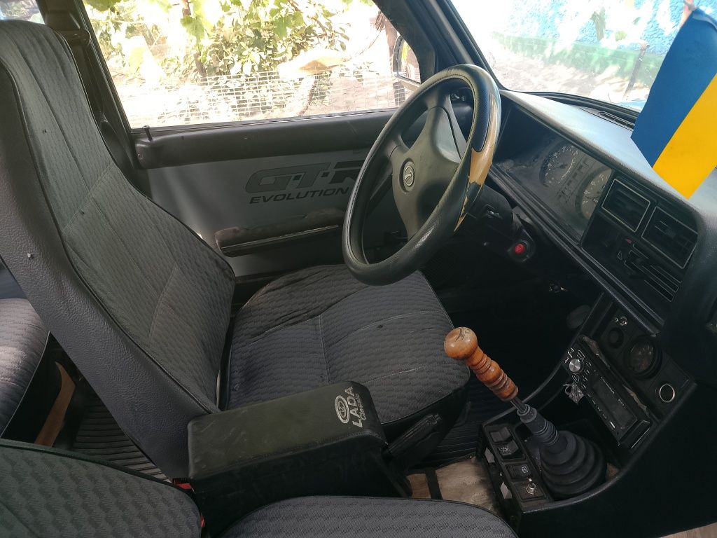 Автомобіль Ваз 2107